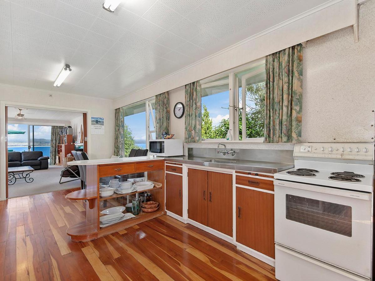 Lofty Lakeviews - Acacia Bay Holiday Home Tauposee Exterior foto